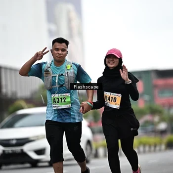 Runner Photo 8948420