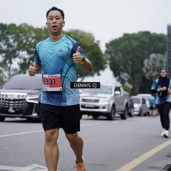 Runner Photo 8948507