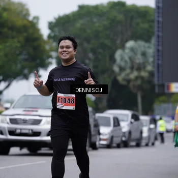 Runner Photo 8948681