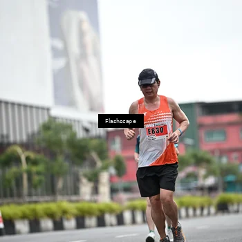 Runner Photo 8948726