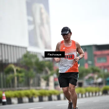 Runner Photo 8948770