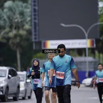 Runner Photo 8948914