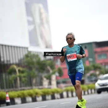 Runner Photo 8948942