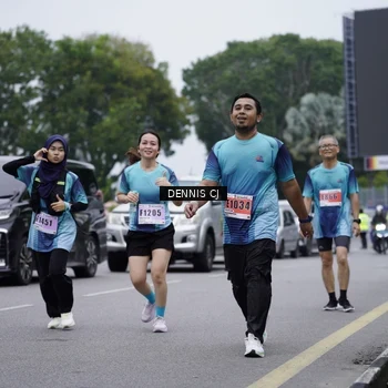 Runner Photo 8948945