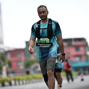 Runner Photo 8948992