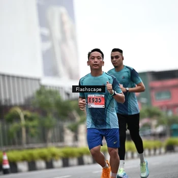 Runner Photo 8949004