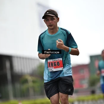 Runner Photo 8949013