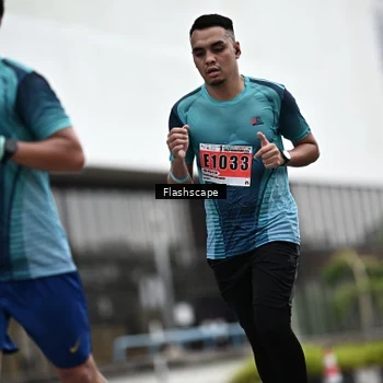 Runner Photo 8949076