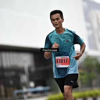 Runner Photo 8949135