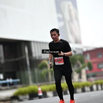 Runner Photo 8949168