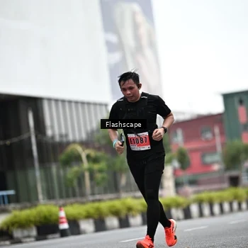 Runner Photo 8949178