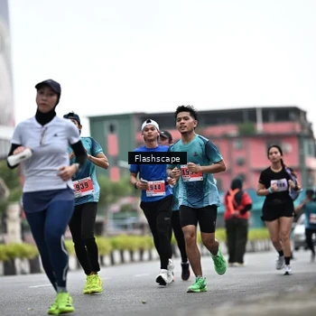 Runner Photo 8949231