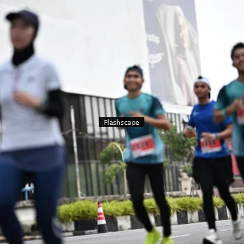 Runner Photo 8949241