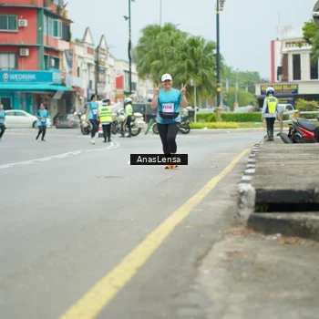 Runner Photo 8949260
