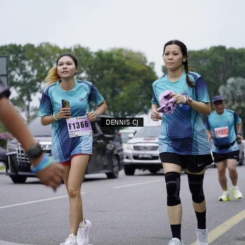 Runner Photo 8949295
