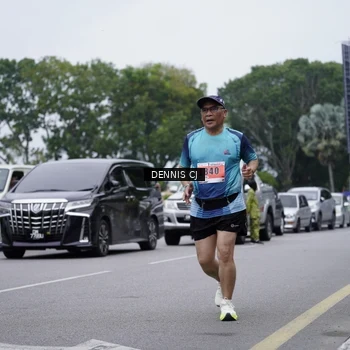 Runner Photo 8949316