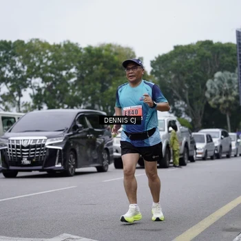 Runner Photo 8949324