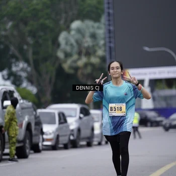 Runner Photo 8949375