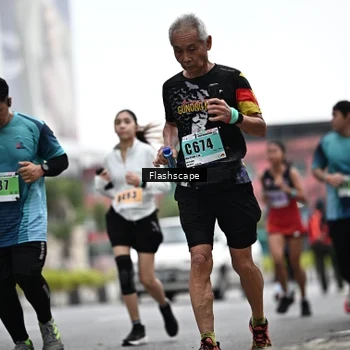 Runner Photo 8949461