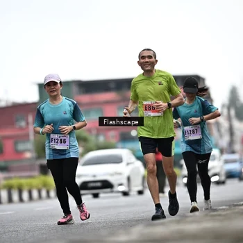 Runner Photo 8949576