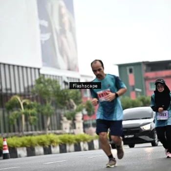 Runner Photo 8949659