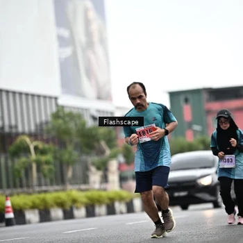 Runner Photo 8949690