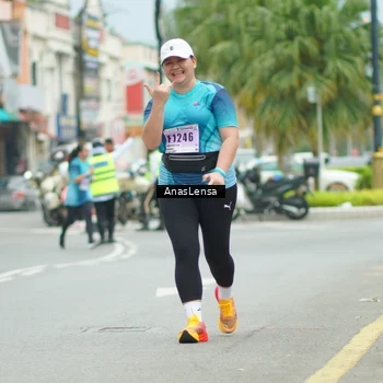 Runner Photo 8949707