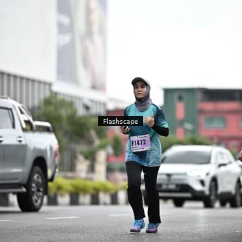Runner Photo 8949753