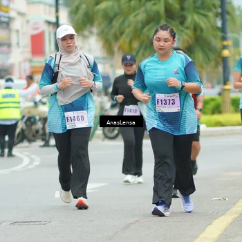 Runner Photo 8949951