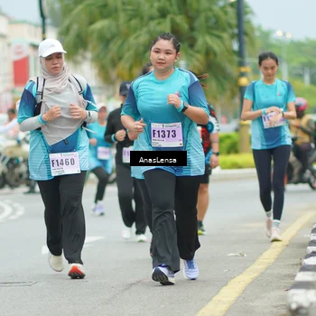 Runner Photo 8949972