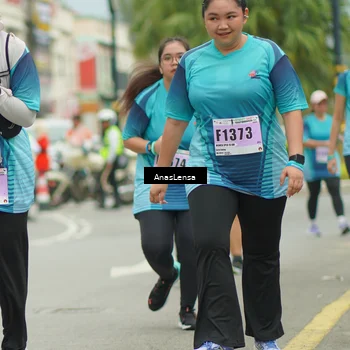 Runner Photo 8950003