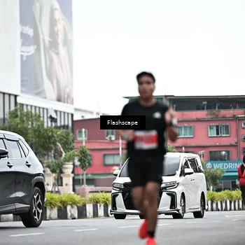 Runner Photo 8950073