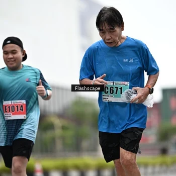 Runner Photo 8950268