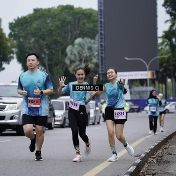 Runner Photo 8950279