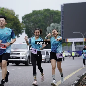 Runner Photo 8950347