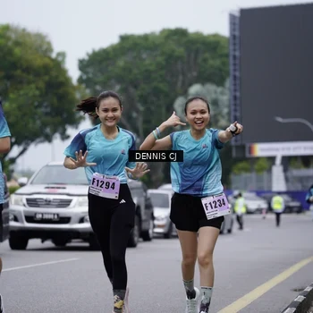 Runner Photo 8950363