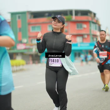 Runner Photo 8950542