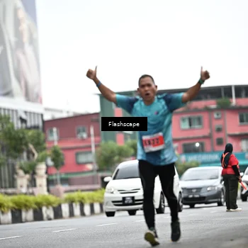 Runner Photo 8950651