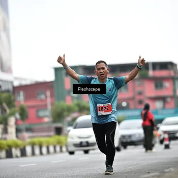 Runner Photo 8950732