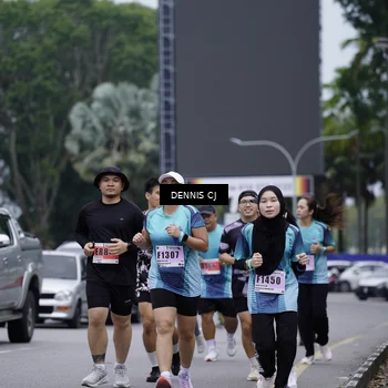 Runner Photo 8950982
