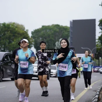Runner Photo 8951055