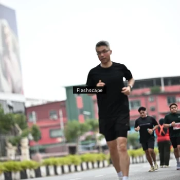 Runner Photo 8951117