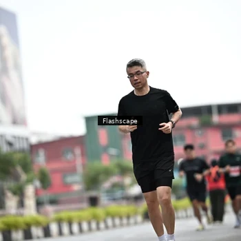 Runner Photo 8951122