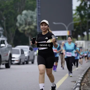 Runner Photo 8952071