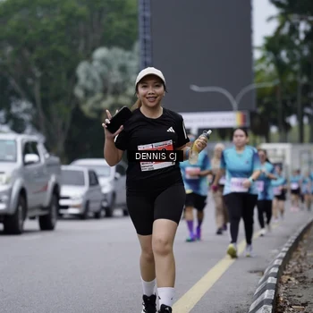 Runner Photo 8952085