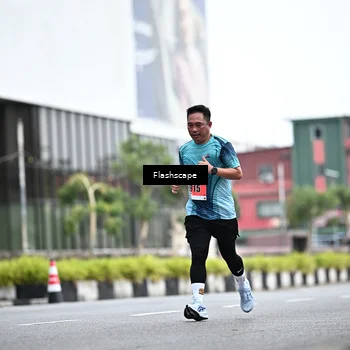 Runner Photo 8952507