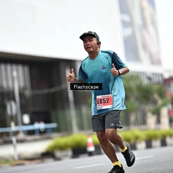Runner Photo 8952553