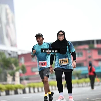 Runner Photo 8952559