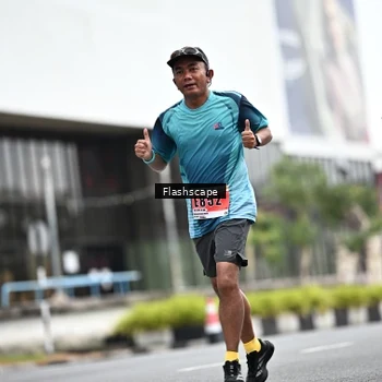 Runner Photo 8952594