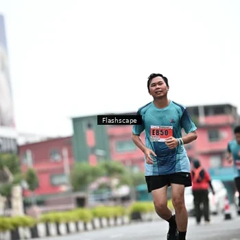 Runner Photo 8952645